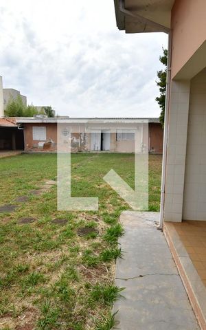 Casa à venda com 345m², 4 quartos e 10 vagasÁrea de Serviço
