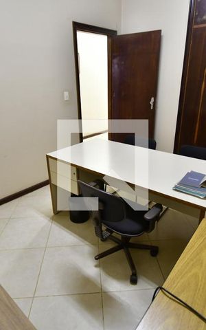 Casa à venda com 345m², 4 quartos e 10 vagasQuarto 3