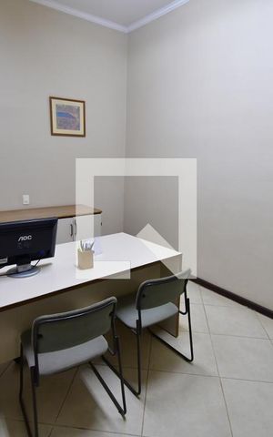 Casa à venda com 345m², 4 quartos e 10 vagasQuarto 2