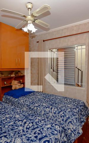 Casa à venda com 230m², 5 quartos e 2 vagas Casa à venda com 230m², 5 quartos e 2 vagasQuarto 2