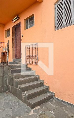 Casa à venda com 223m², 3 quartos e 4 vagas Casa à venda com 223m², 3 quartos e 4 vagasQuintal