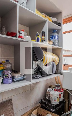 Casa à venda com 187m², 3 quartos e 3 vagas Casa à venda com 187m², 3 quartos e 3 vagasÁrea de Serviço