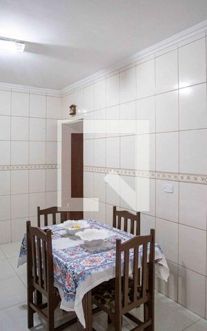 Casa à venda com 252m², 3 quartos e 3 vagasCozinha