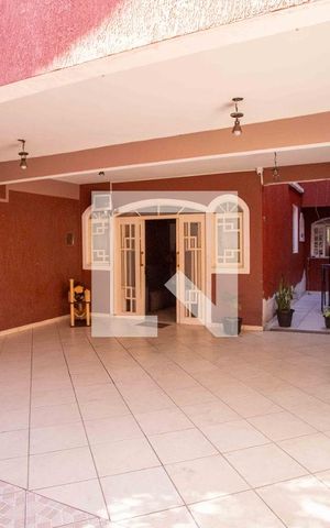 Casa à venda com 252m², 3 quartos e 3 vagasGaragem