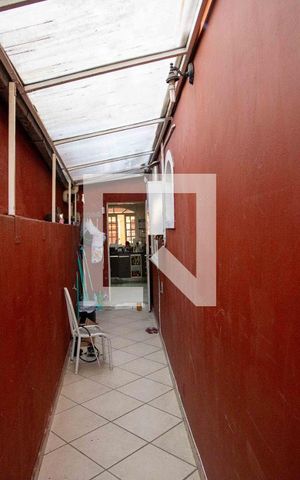 Casa à venda com 252m², 3 quartos e 3 vagasCorredor