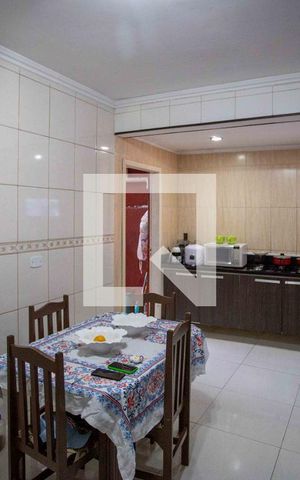 Casa à venda com 252m², 3 quartos e 3 vagasCozinha