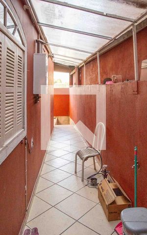 Casa à venda com 252m², 3 quartos e 3 vagasCorredor