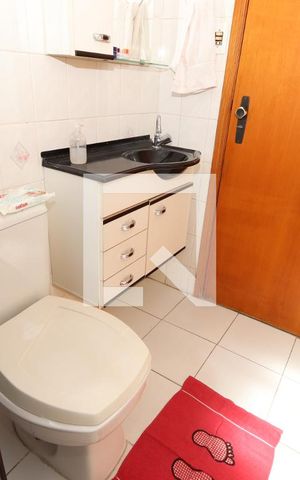 Casa à venda com 175m², 3 quartos e 2 vagasBanheiro Social