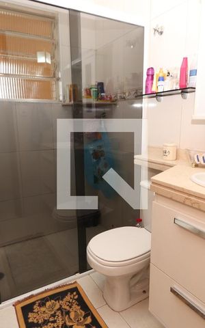 Casa à venda com 175m², 3 quartos e 2 vagasBanheiro da Suíte