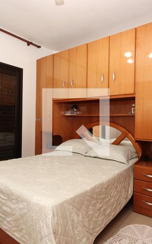 Casa à venda com 175m², 3 quartos e 2 vagasSuíte