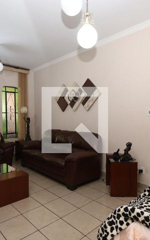 Casa à venda com 175m², 3 quartos e 2 vagasSala