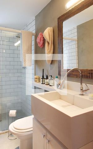 Apartamento à venda com 149m², 4 quartos e 2 vagas Apartamento à venda com 149m², 4 quartos e 2 vagasBanheiro