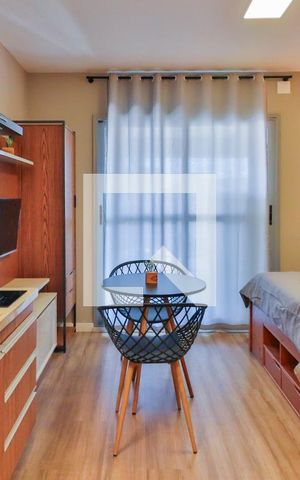 Studio para alugar com 29m², 1 quarto e sem vaga Studio para alugar com 29m², 1 quarto e sem vagaStudio - Quarto e Cozinha