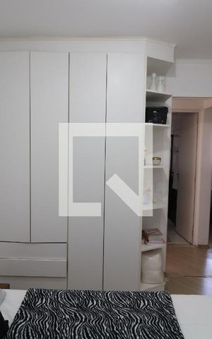 Apartamento para alugar com 68m², 3 quartos e 1 vagaQuarto