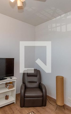 Casa à venda com 244m², 6 quartos e 4 vagas Casa à venda com 244m², 6 quartos e 4 vagasQuarto 2