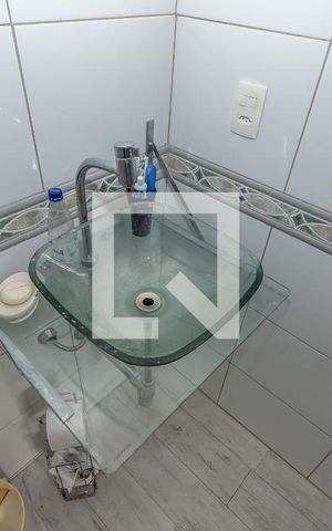 Casa à venda com 244m², 6 quartos e 4 vagas Casa à venda com 244m², 6 quartos e 4 vagasDetalhe Banheiro da Suíte 3
