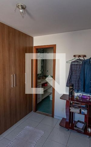 Casa à venda com 244m², 6 quartos e 4 vagas Casa à venda com 244m², 6 quartos e 4 vagasCloset da Suíte 1