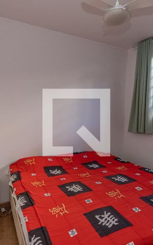 Casa à venda com 244m², 6 quartos e 4 vagas Casa à venda com 244m², 6 quartos e 4 vagasQuarto 1