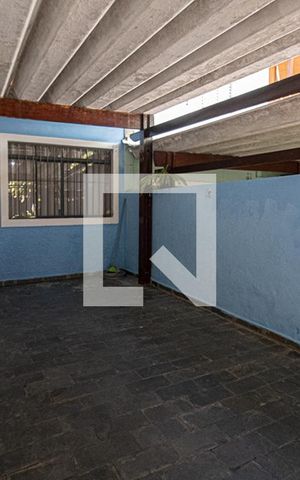 Casa à venda com 55m², 2 quartos e 1 vaga Casa à venda com 55m², 2 quartos e 1 vagagaragem