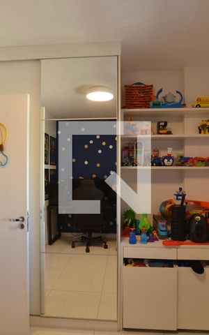 Apartamento à venda com 114m², 4 quartos e 2 vagasQuarto 3