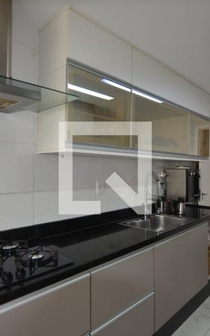 Apartamento à venda com 114m², 4 quartos e 2 vagasCozinha
