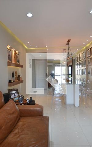 Apartamento à venda com 114m², 4 quartos e 2 vagasSala