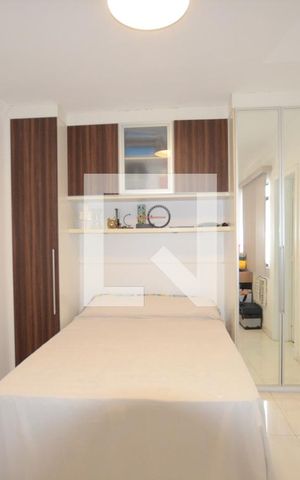 Apartamento à venda com 114m², 4 quartos e 2 vagasQuarto 2 Suite