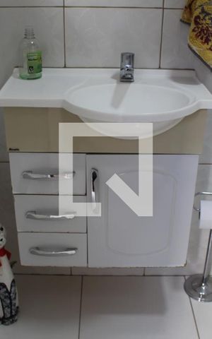 Casa à venda com 140m², 3 quartos e 3 vagasBanheiro 2
