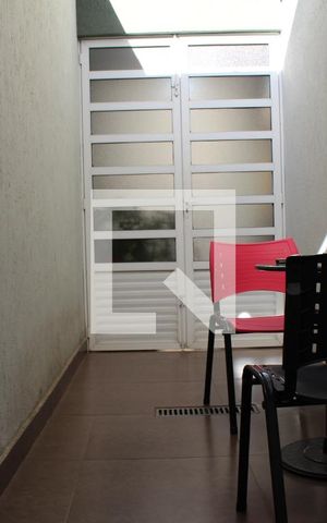 Casa à venda com 140m², 3 quartos e 3 vagasÁrea de Serviço