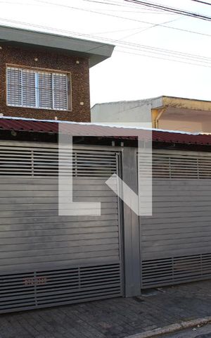Casa à venda com 140m², 3 quartos e 3 vagasFachada