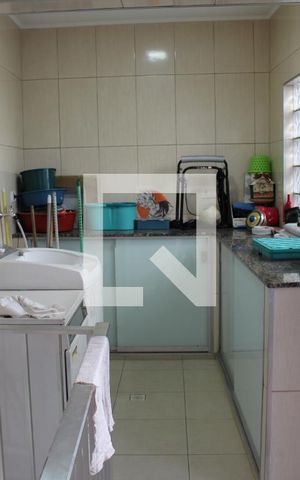 Casa à venda com 140m², 3 quartos e 3 vagasÁrea de Serviço