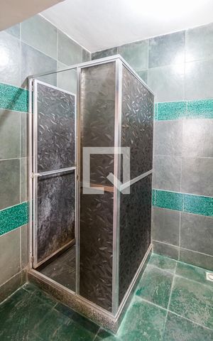 Casa para alugar com 100m², 2 quartos e sem vaga Casa para alugar com 100m², 2 quartos e sem vagaBanheiro Social