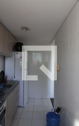 Apartamento à venda com 43m², 2 quartos e 1 vagaCozinha e Área de Serviço