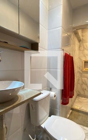 Apartamento à venda com 37m², 1 quarto e sem vaga Apartamento à venda com 37m², 1 quarto e sem vagaBanheiro