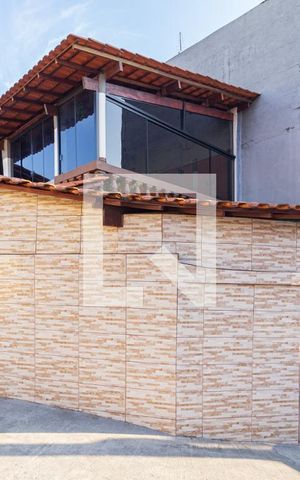 Casa à venda com 247m², 3 quartos e 2 vagasFachada