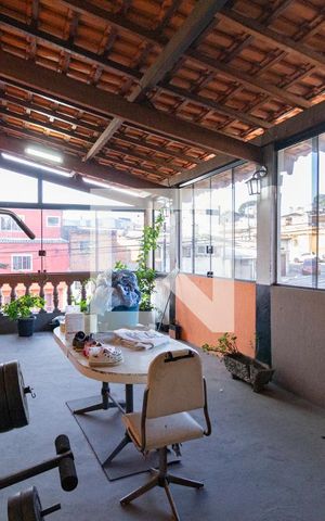 Casa à venda com 247m², 3 quartos e 2 vagasQuintal