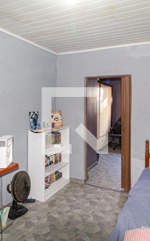 Casa à venda com 247m², 3 quartos e 2 vagasQuarto 2