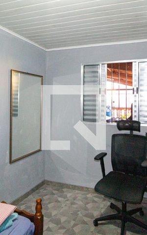Casa à venda com 247m², 3 quartos e 2 vagasQuarto 2
