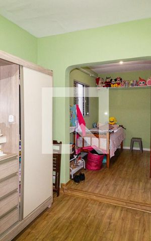 Casa à venda com 247m², 3 quartos e 2 vagasQuarto 2