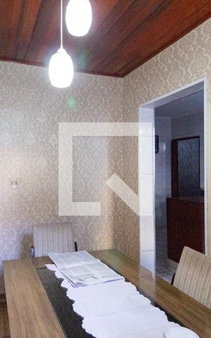 Casa à venda com 247m², 3 quartos e 2 vagasSala de jantar