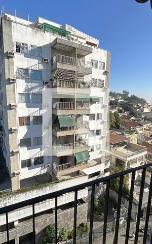 Apartamento à venda com 130m², 3 quartos e 2 vagasVista da varanda da sala