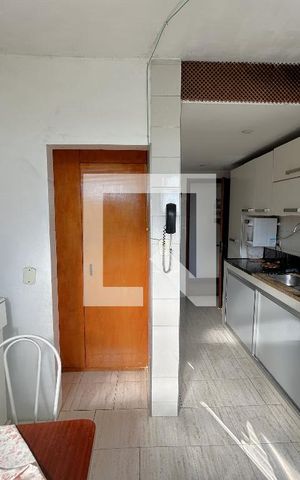 Apartamento à venda com 130m², 3 quartos e 2 vagasCozinha