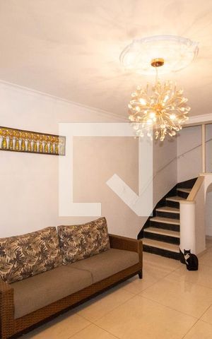 Casa de condomínio à venda com 96m², 4 quartos e 1 vaga Casa de condomínio à venda com 96m², 4 quartos e 1 vagaSala
