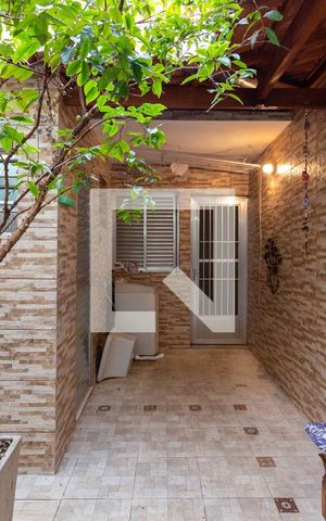 Casa de condomínio à venda com 96m², 4 quartos e 1 vaga Casa de condomínio à venda com 96m², 4 quartos e 1 vagaÁrea de Serviço