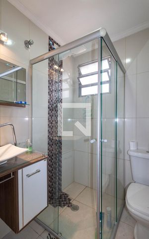 Casa de condomínio à venda com 96m², 4 quartos e 1 vaga Casa de condomínio à venda com 96m², 4 quartos e 1 vagaBanheiro da Suíte 2