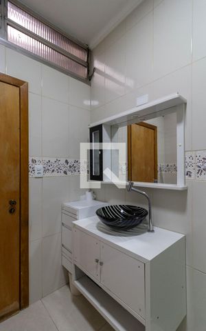 Casa de condomínio à venda com 96m², 4 quartos e 1 vaga Casa de condomínio à venda com 96m², 4 quartos e 1 vagaBanheiro da Suíte 1