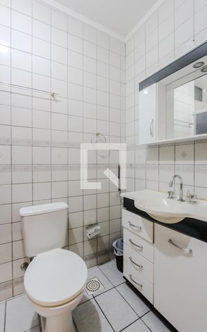 Casa de condomínio à venda com 130m², 3 quartos e 2 vagas Casa de condomínio à venda com 130m², 3 quartos e 2 vagasBanheiro suite