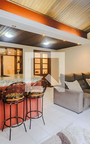 Casa de condomínio à venda com 130m², 3 quartos e 2 vagas Casa de condomínio à venda com 130m², 3 quartos e 2 vagasSala
