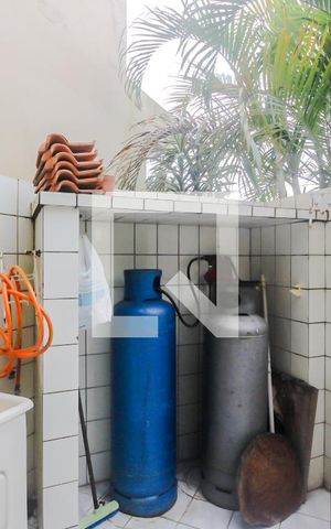 Casa de condomínio à venda com 130m², 3 quartos e 2 vagas Casa de condomínio à venda com 130m², 3 quartos e 2 vagasÁrea de Serviço
