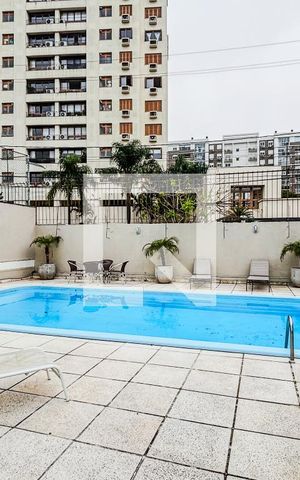 Casa de condomínio à venda com 130m², 3 quartos e 2 vagas Casa de condomínio à venda com 130m², 3 quartos e 2 vagasÁrea comum - Piscina